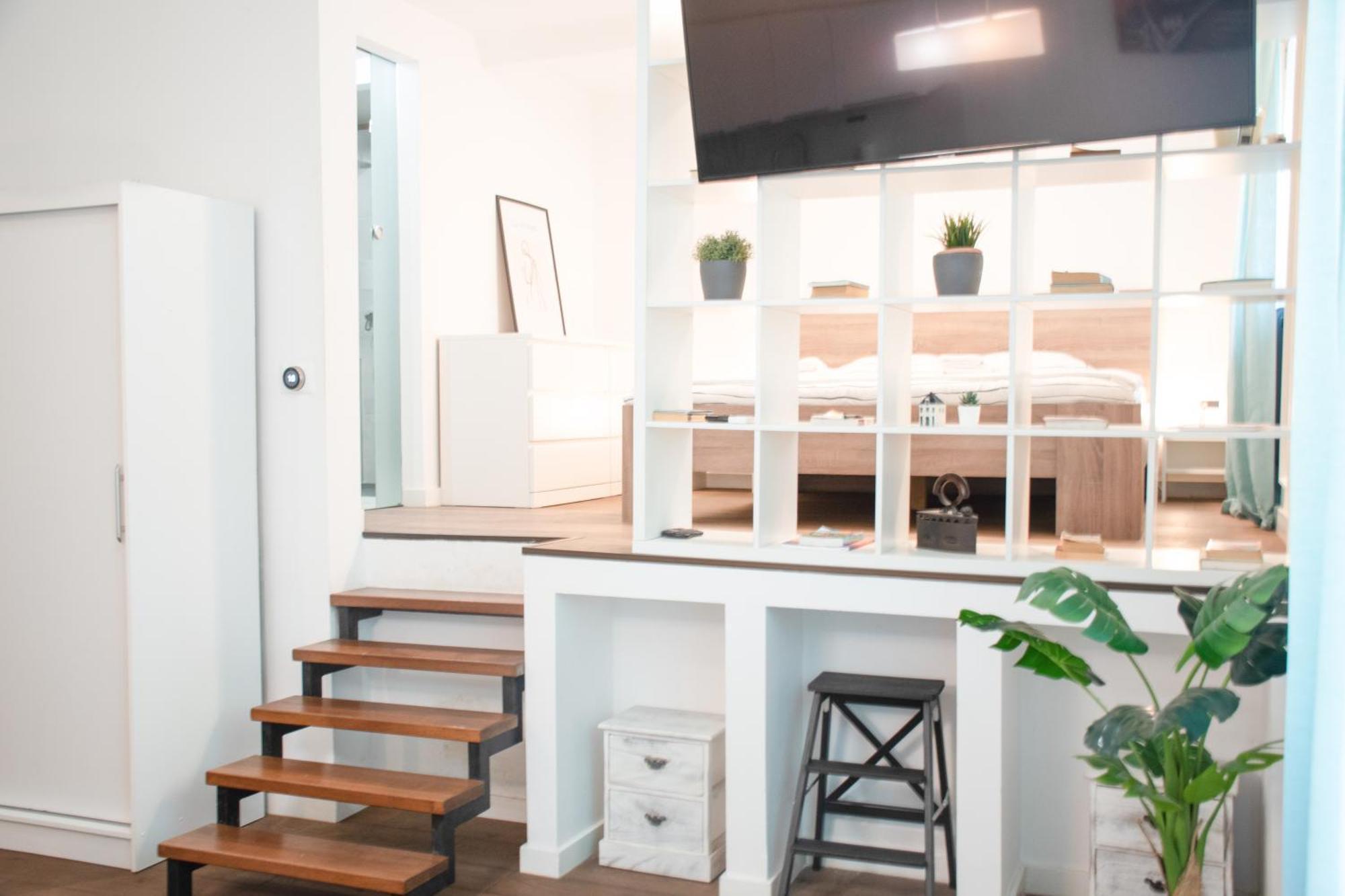 Fantabulous Downtown Abode W King Bed, 65" Tv, Washer And Tumble Dryer Zagreb Dış mekan fotoğraf