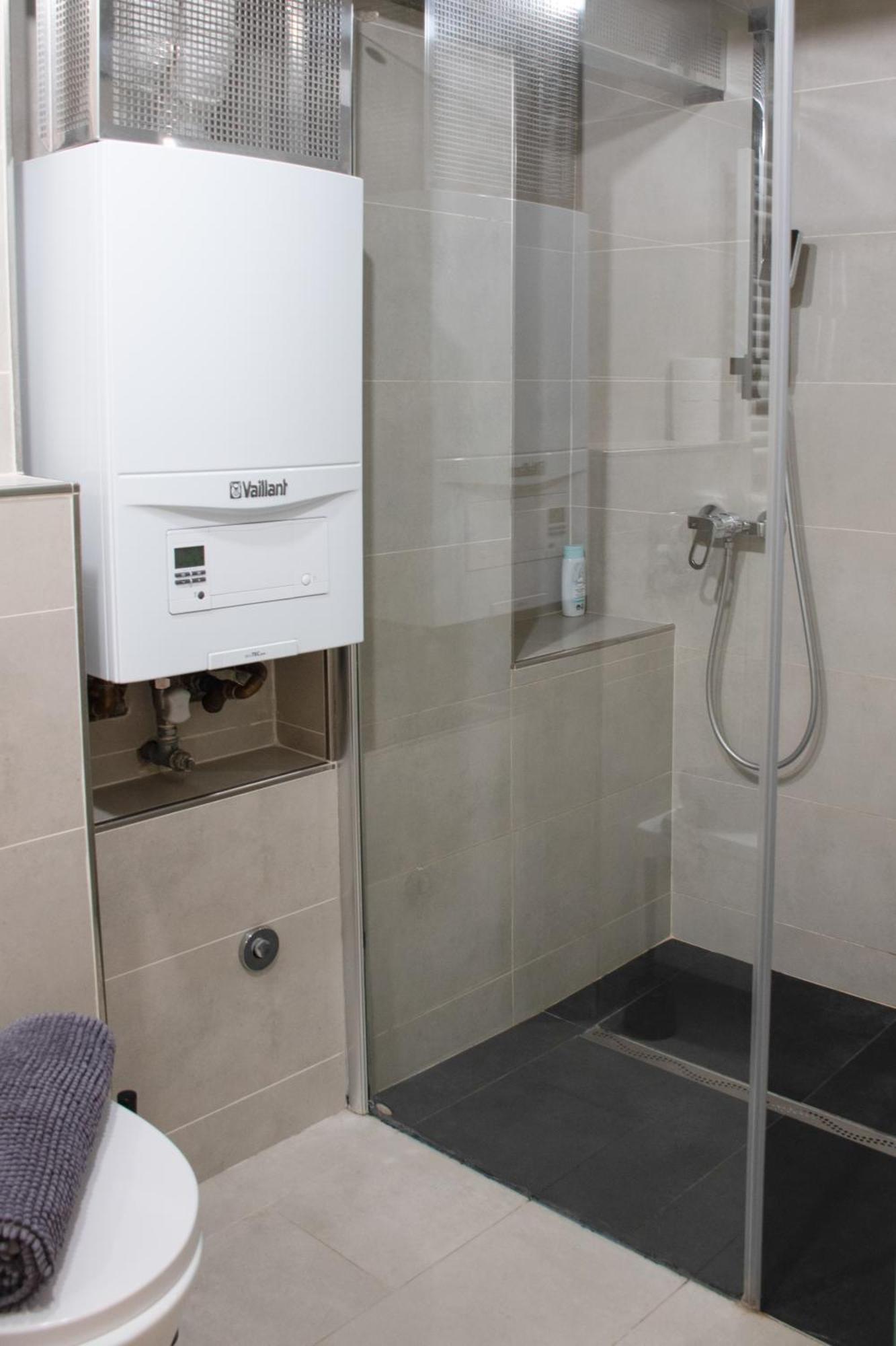 Fantabulous Downtown Abode W King Bed, 65" Tv, Washer And Tumble Dryer Zagreb Dış mekan fotoğraf
